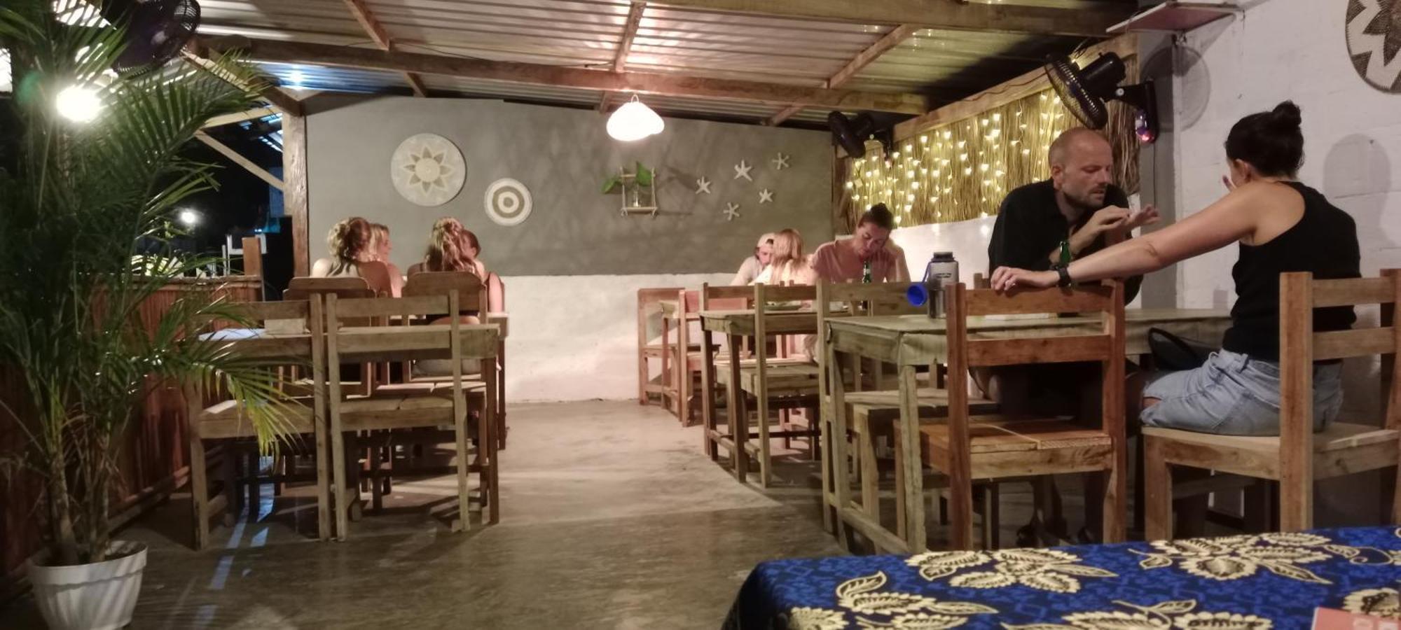 Selow Homestay Kuta  Dış mekan fotoğraf